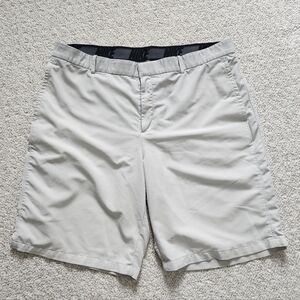 Men's Nike Khaki Golf Shorts 38 With Blemishes